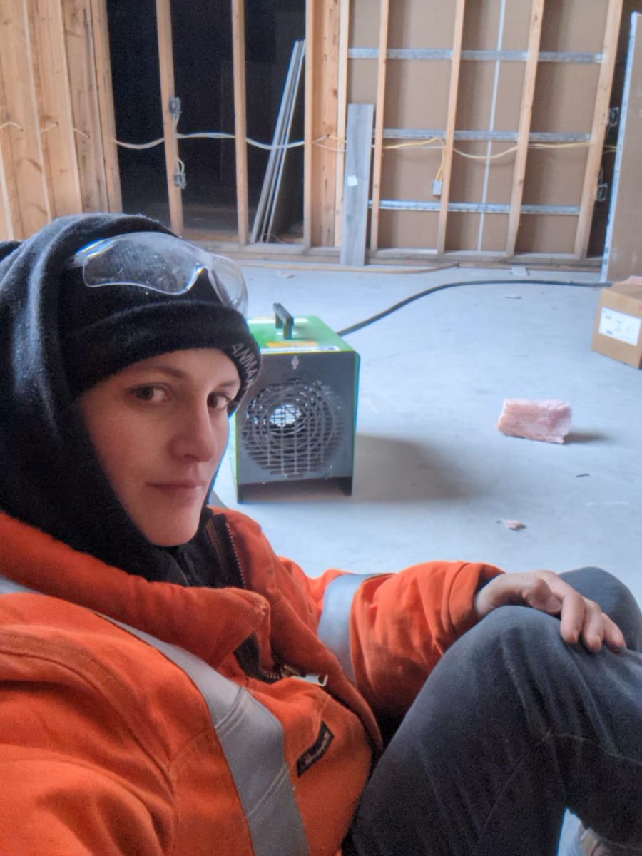 Sister Nadine having a quick coffee and warm-up at -30C, too cold to stop without the heater!!